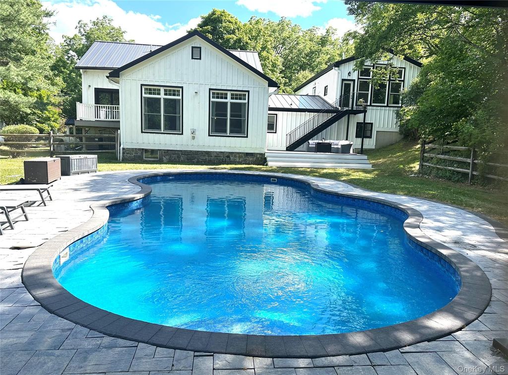 291 Comfort Trail, Montgomery, NY 12549