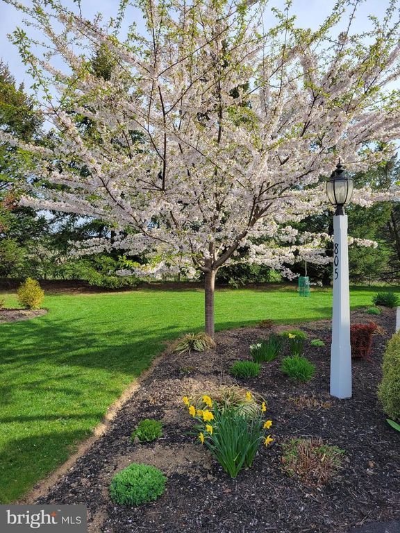 805 BRIAR EDGE CT, Lebanon, PA 17046