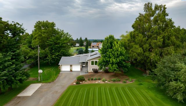 371 Hill Rd, Walla Walla, WA 99362