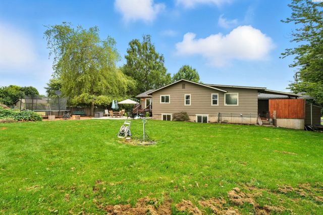 371 Hill Rd, Walla Walla, WA 99362