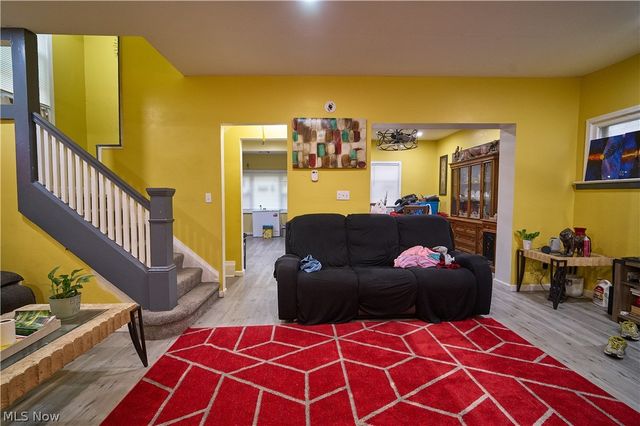 1198 Rozelle Avenue, East Cleveland, OH 44112