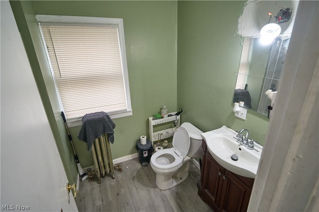 1198 Rozelle Avenue, East Cleveland, OH 44112