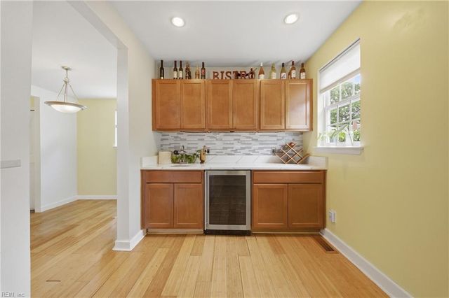821 Alma DR, Norfolk, VA 23518