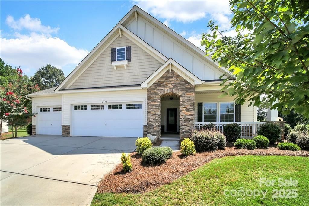 2496 Bergamot Street 61, Tega Cay, SC 29708