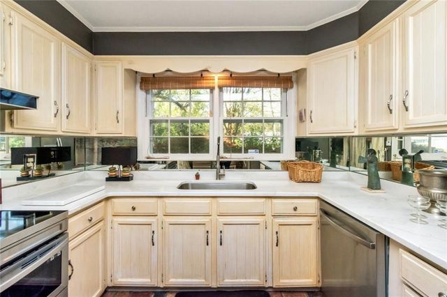 513 Wacker Lane N, Mobile, AL 36608