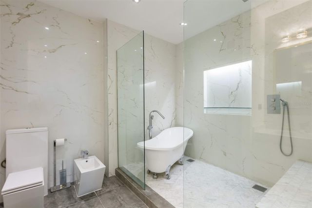 120 CARLOS E. CHARDÓN AVENUE 2402-S, San Juan, PR 00918