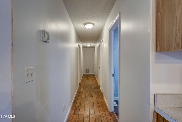 124 Ogle Road, Unicoi, TN 37692