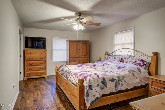 124 Ogle Road, Unicoi, TN 37692