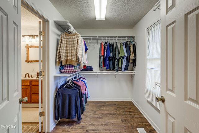 124 Ogle Road, Unicoi, TN 37692