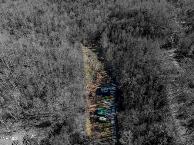 124 Ogle Road, Unicoi, TN 37692