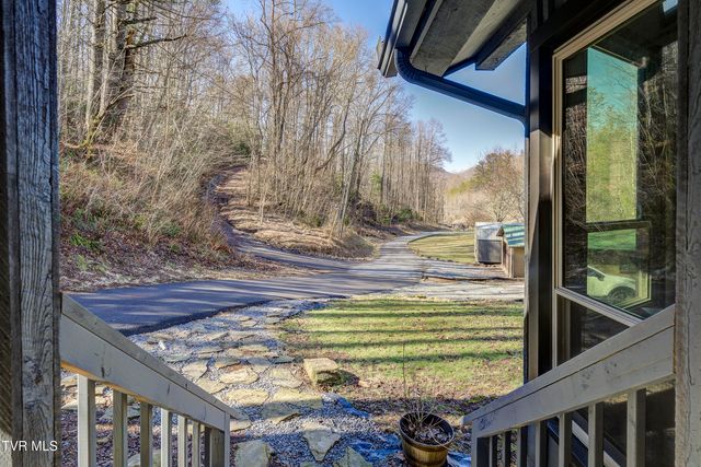 124 Ogle Road, Unicoi, TN 37692