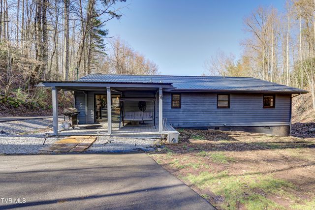 124 Ogle Road, Unicoi, TN 37692