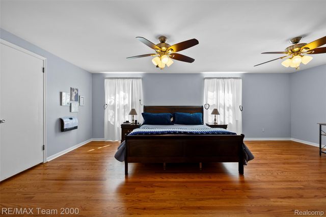 15785 Edgewood Street, Livonia, MI 48154