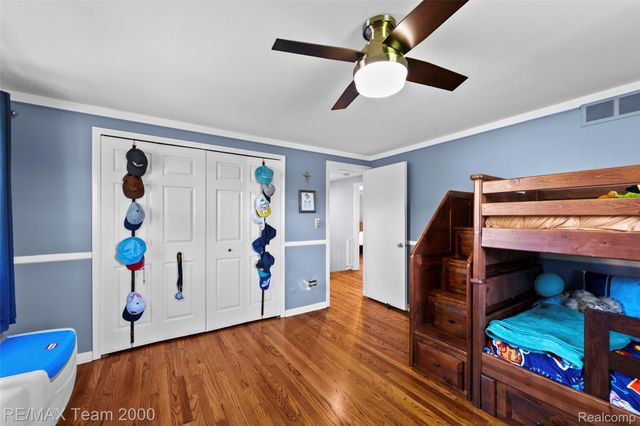 15785 Edgewood Street, Livonia, MI 48154