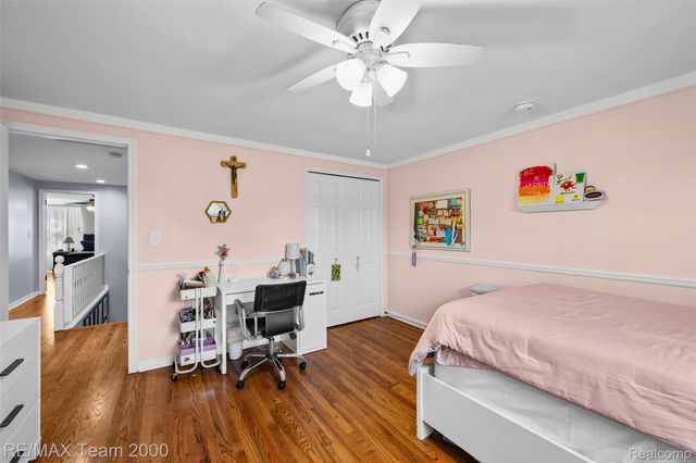 15785 Edgewood Street, Livonia, MI 48154