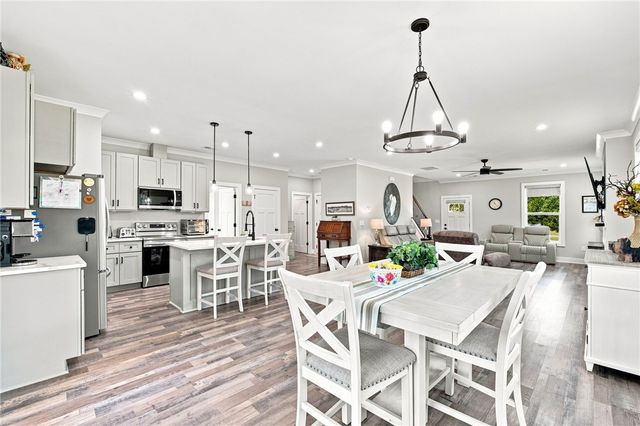 102 Turkey Trot Road, Williamston, SC 29697