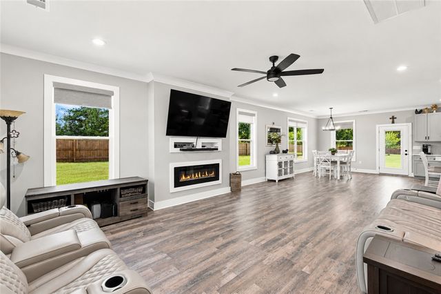 102 Turkey Trot Road, Williamston, SC 29697