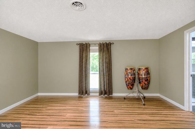 37 GOOSE LN, Pennsville, NJ 08070