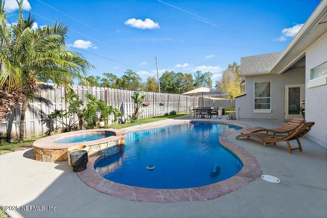 1858 SENTRY OAK Court, Fleming Island, FL 32003