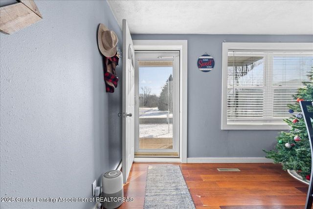 2689 Narrow Lake Road, Charlotte, MI 48813