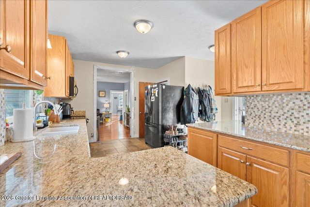 2689 Narrow Lake Road, Charlotte, MI 48813