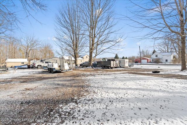 2689 Narrow Lake Road, Charlotte, MI 48813