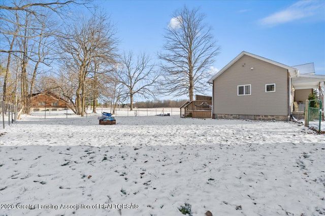 2689 Narrow Lake Road, Charlotte, MI 48813