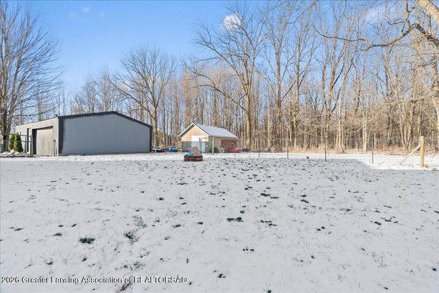 2689 Narrow Lake Road, Charlotte, MI 48813