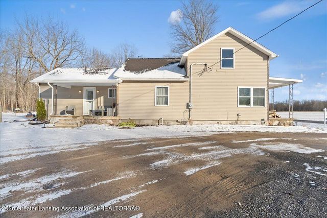 2689 Narrow Lake Road, Charlotte, MI 48813