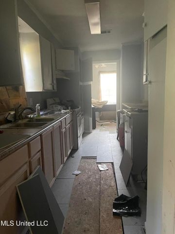 3853 Warner Avenue, Jackson, MS 39213