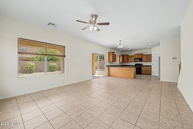 10215 E Starion Avenue, Mesa, AZ 85212