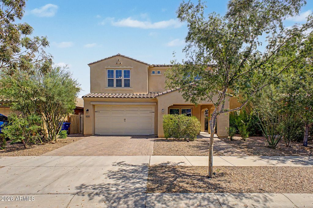 10215 E Starion Avenue, Mesa, AZ 85212