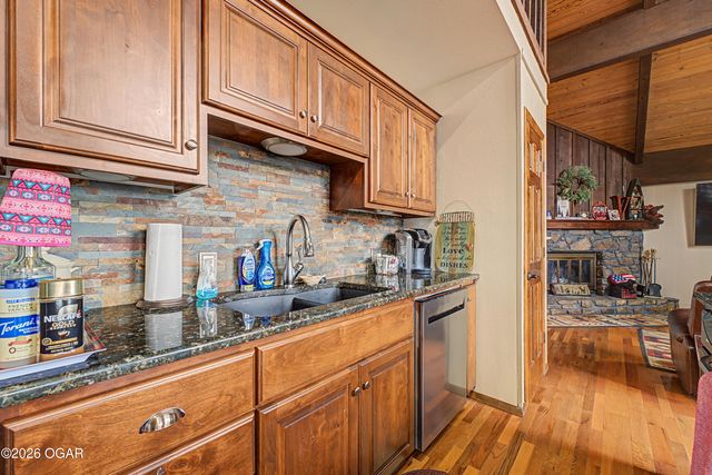 11537 Cedar Drive, Garfield, AR 72732