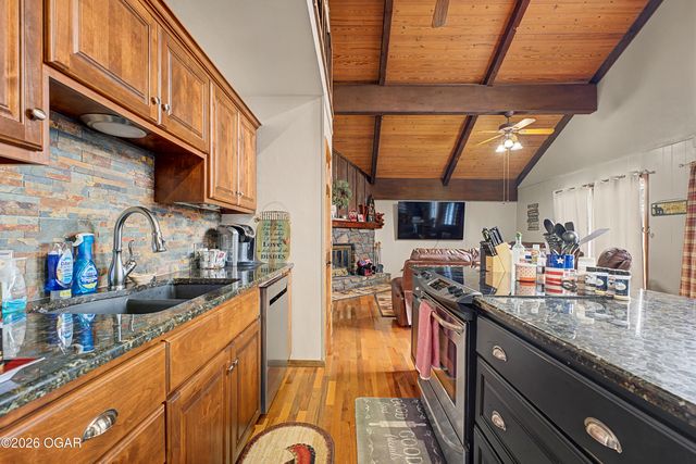 11537 Cedar Drive, Garfield, AR 72732