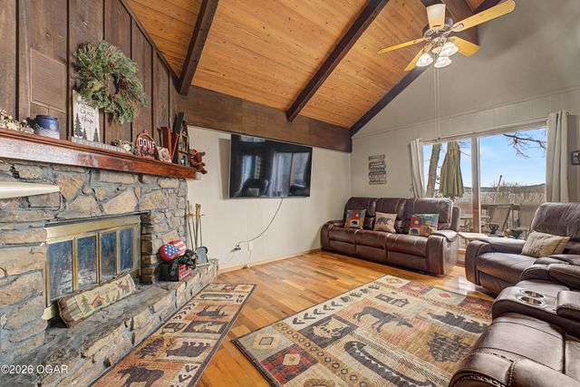 11537 Cedar Drive, Garfield, AR 72732