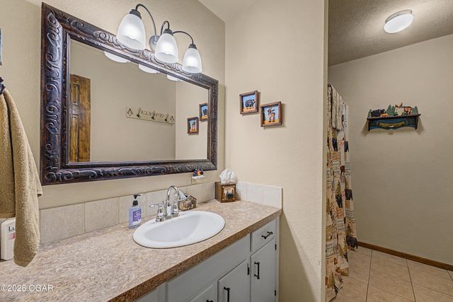 11537 Cedar Drive, Garfield, AR 72732