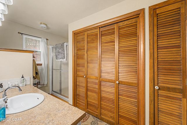 11537 Cedar Drive, Garfield, AR 72732