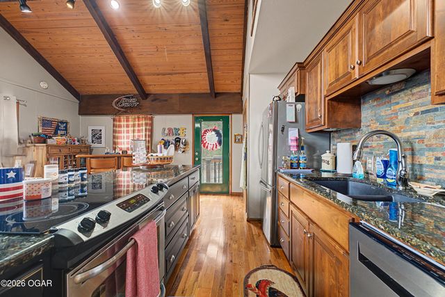 11537 Cedar Drive, Garfield, AR 72732