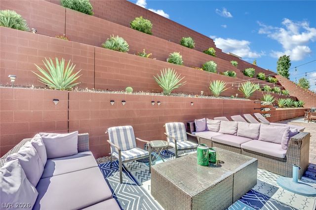 5523 Kyle Peak Court, Las Vegas, NV 89135