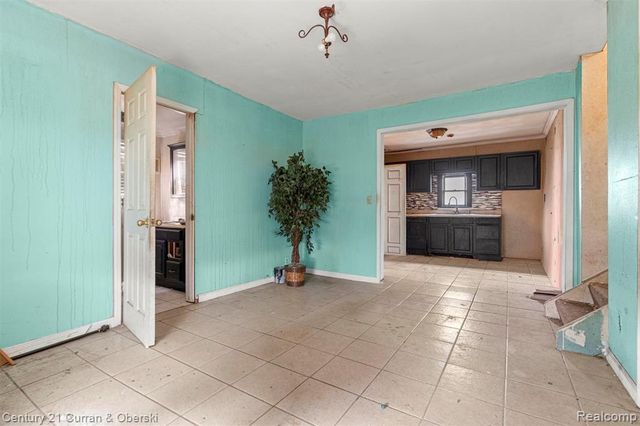 1270 E 1st Street, Monroe, MI 48161