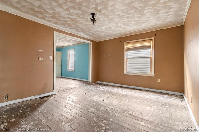 1270 E 1st Street, Monroe, MI 48161