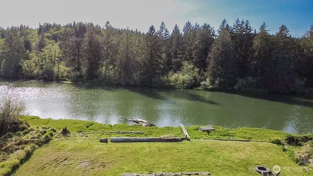 2025 Panama Avenue, Hoquiam, WA 98550
