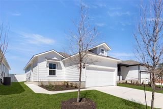 210 Lavender LN, Elgin, TX 78621