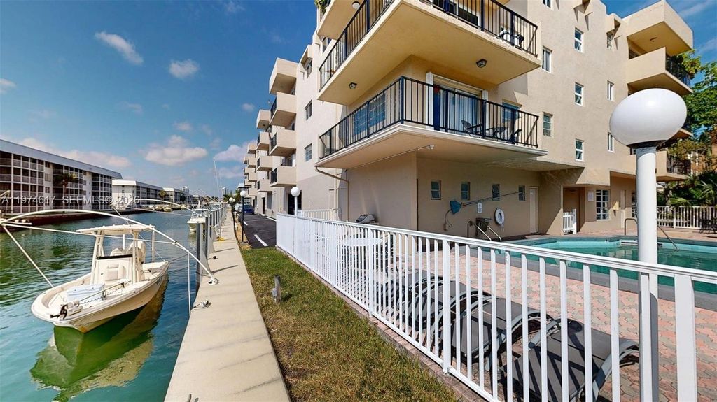 3860 NE 170th Street 310, North Miami Beach, FL 33160
