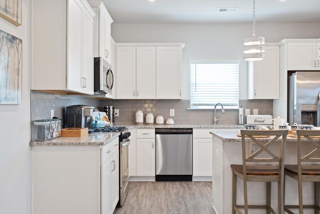 8163 Harbour Chase Lp, Ooltewah, TN 37363