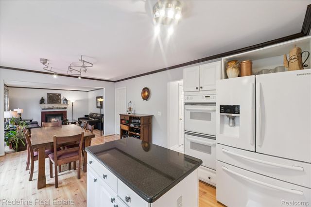 2841 Treyburn Lane, West Bloomfield Charter Township, MI 48324