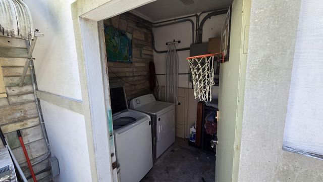 231 NE 20th Avenue B, Pompano Beach, FL 33060