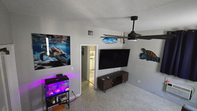 231 NE 20th Avenue B, Pompano Beach, FL 33060