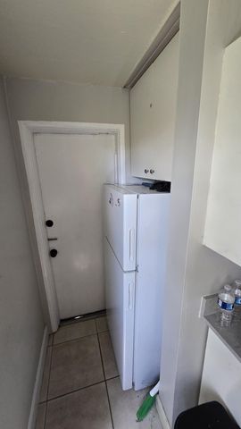 231 NE 20th Avenue B, Pompano Beach, FL 33060