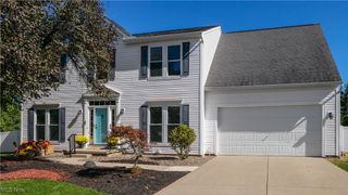 5249 Crown Pointe Drive, Medina, OH 44256